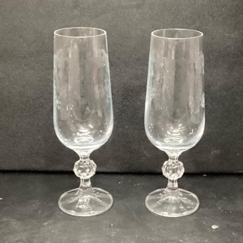 Bohemia Crystal Cascade Champagne Flutes, Set of 2, Vintage Etched Stemware - Thumbnail 3