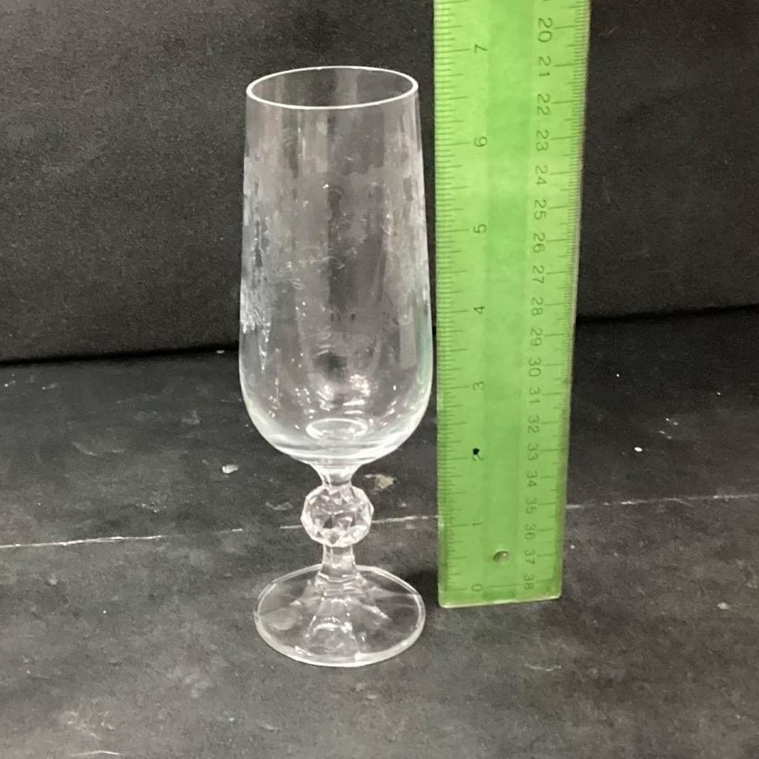 Bohemia Crystal Cascade Champagne Flutes, Set of 2, Vintage Etched Stemware - Thumbnail 9