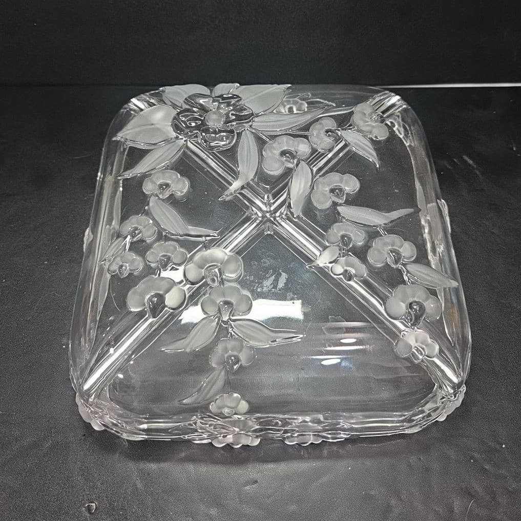 Mikasa Crystal Clear Four Bay Divided Dish, Vtg Floral Pattern Serving Platter - Thumbnail 4