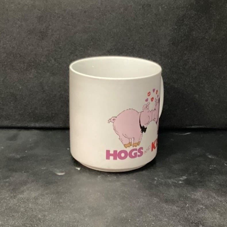Hogs And Kisses Coffee Cup, Vintage Pig Design Novelty Mug Replacement Drinkware - Thumbnail 3