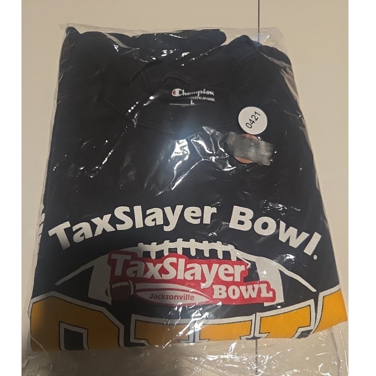 Champion Iowa Hawkeyes 2015 TaxSlayer Bowl Long Sleeve Black T-Shirt Men's Large - Thumbnail 8