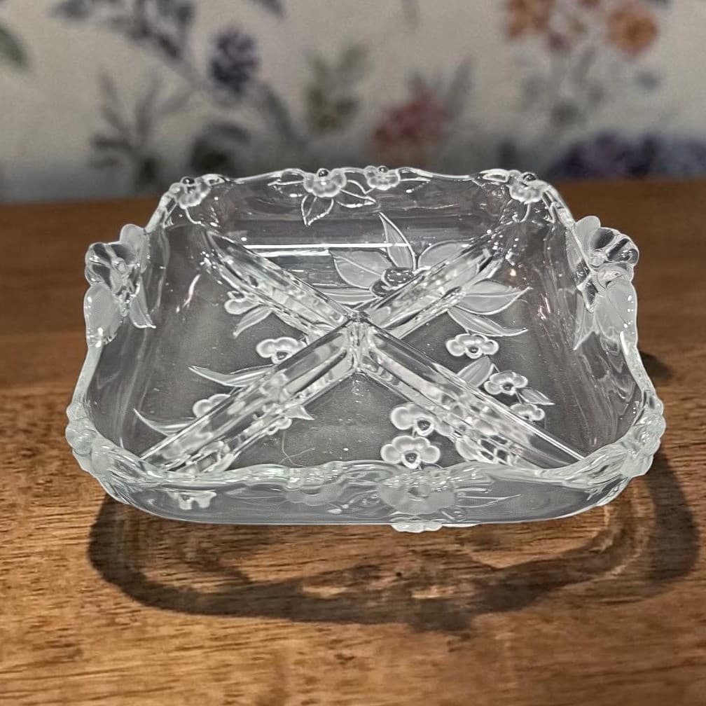 Mikasa Crystal Clear Four Bay Divided Dish, Vtg Floral Pattern Serving Platter