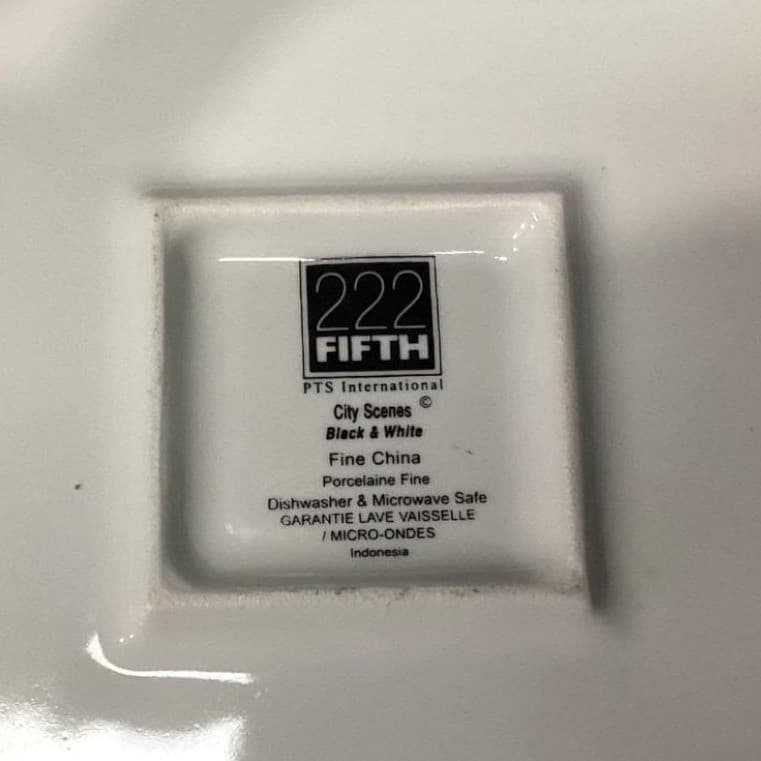 222 Fifth City Scenes Salad Plates, Set of 2, Vintage Square Dishes, Tableware - Thumbnail 6