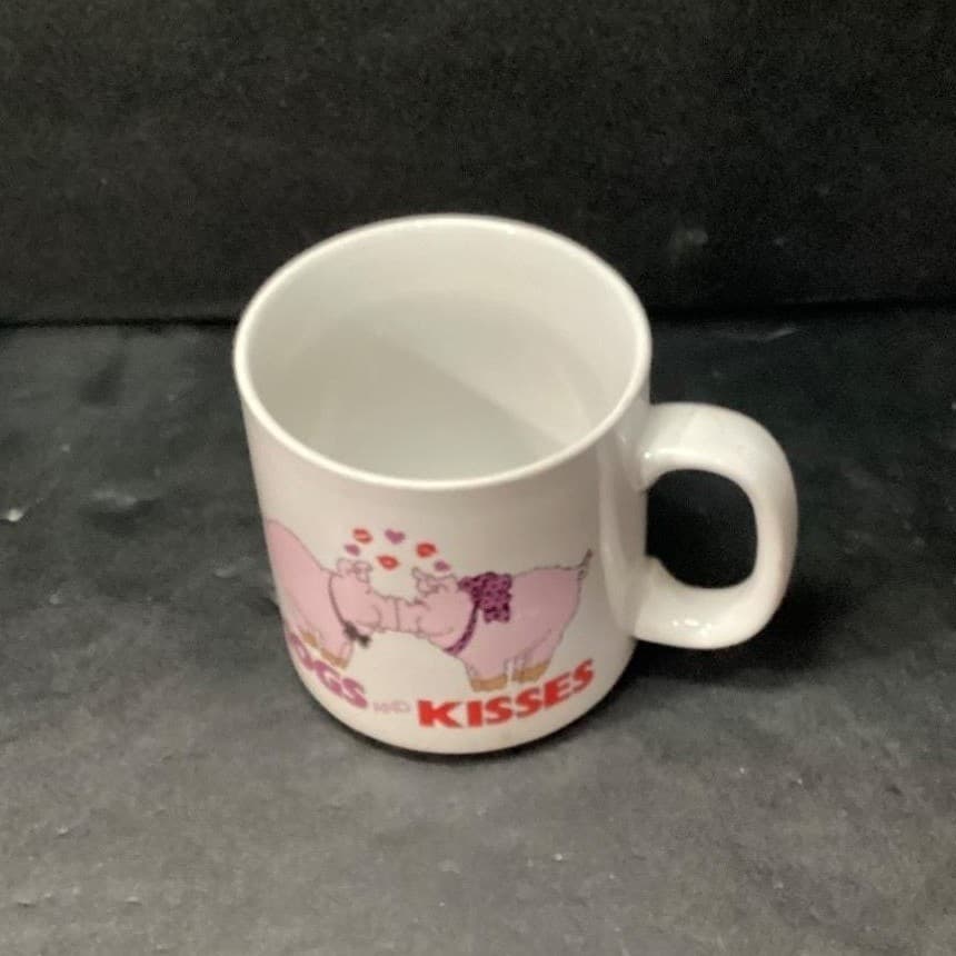 Hogs And Kisses Coffee Cup, Vintage Pig Design Novelty Mug Replacement Drinkware - Thumbnail 7