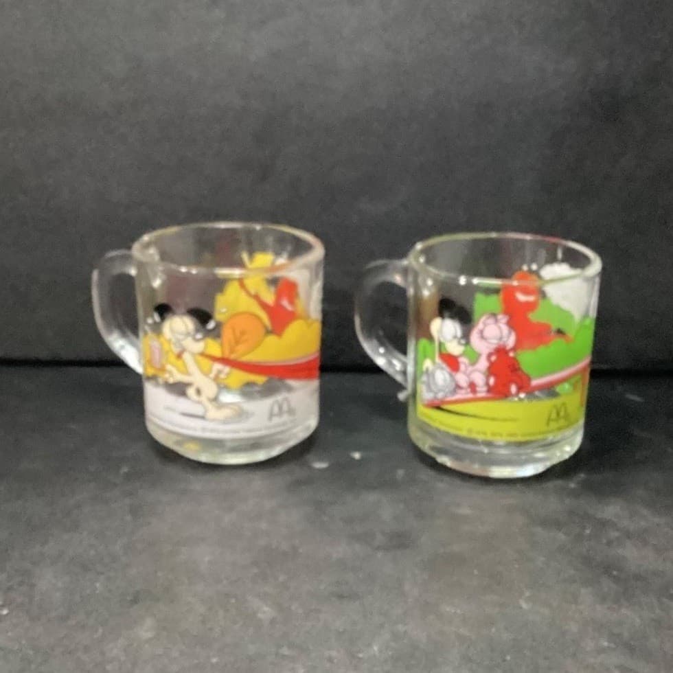 McDonalds Garfield Odie Cups, Set of 2, Vintage Jim Davis Glass Mugs, Drinkware - Thumbnail 4