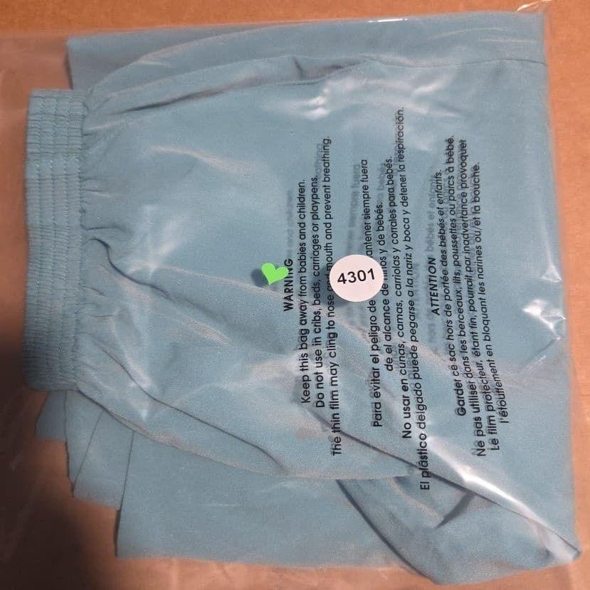 Alfred Dunner Petite Light Blue Elastic Waist Pull On Shorts, Woman's Size 8P - Thumbnail 7