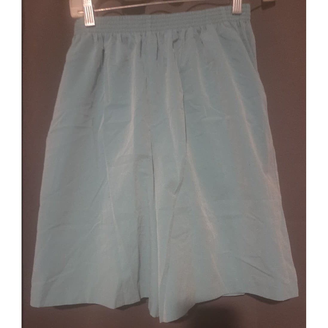 Alfred Dunner Petite Light Blue Elastic Waist Pull On Shorts, Woman's Size 8P - Thumbnail 3