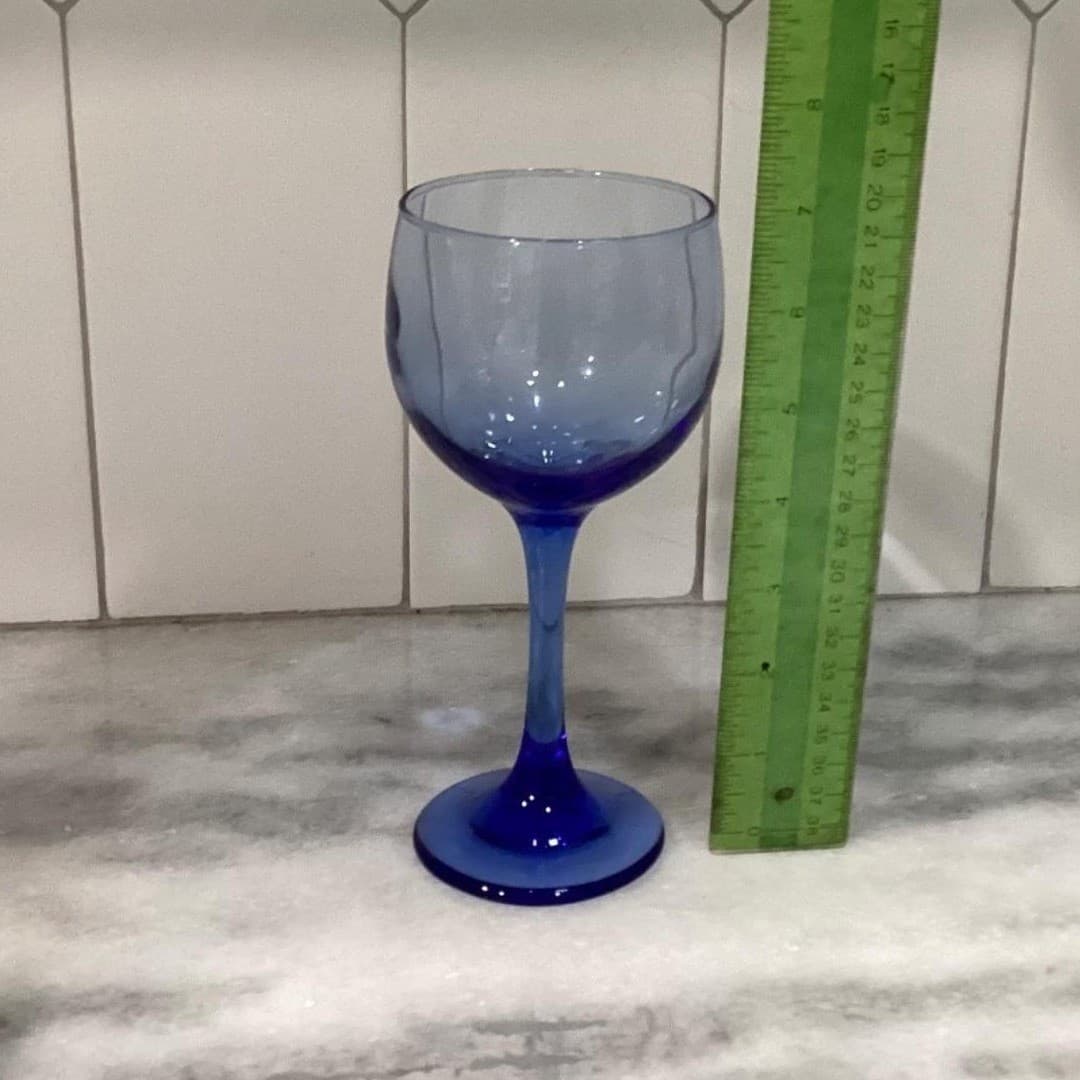 Libbey Premiere Cobalt Blue Wine Glasses, Set of 3, Vintage Stemware, Drinkware - Thumbnail 9