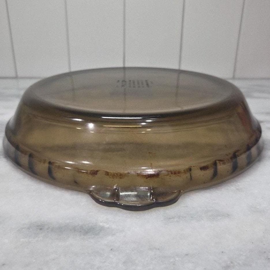 Pyrex Glass Pie Pan #229, Vintage Fluted Deep Dish Plate, Oven Safe Bakeware - Thumbnail 7