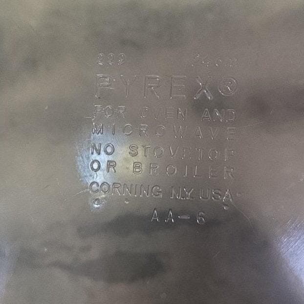 Pyrex Glass Pie Pan #229, Vintage Fluted Deep Dish Plate, Oven Safe Bakeware - Thumbnail 3