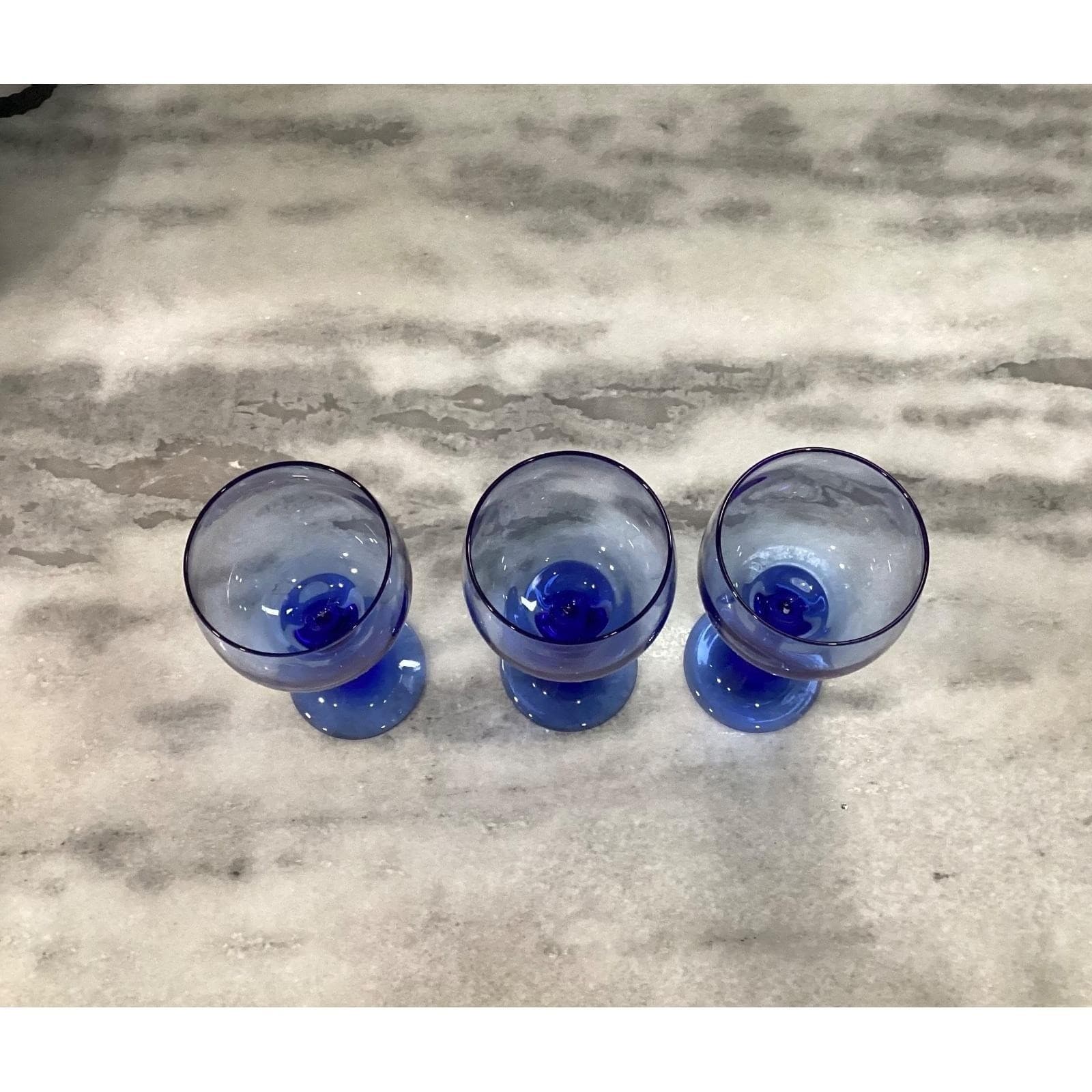Libbey Premiere Cobalt Blue Wine Glasses, Set of 3, Vintage Stemware, Drinkware - Thumbnail 8