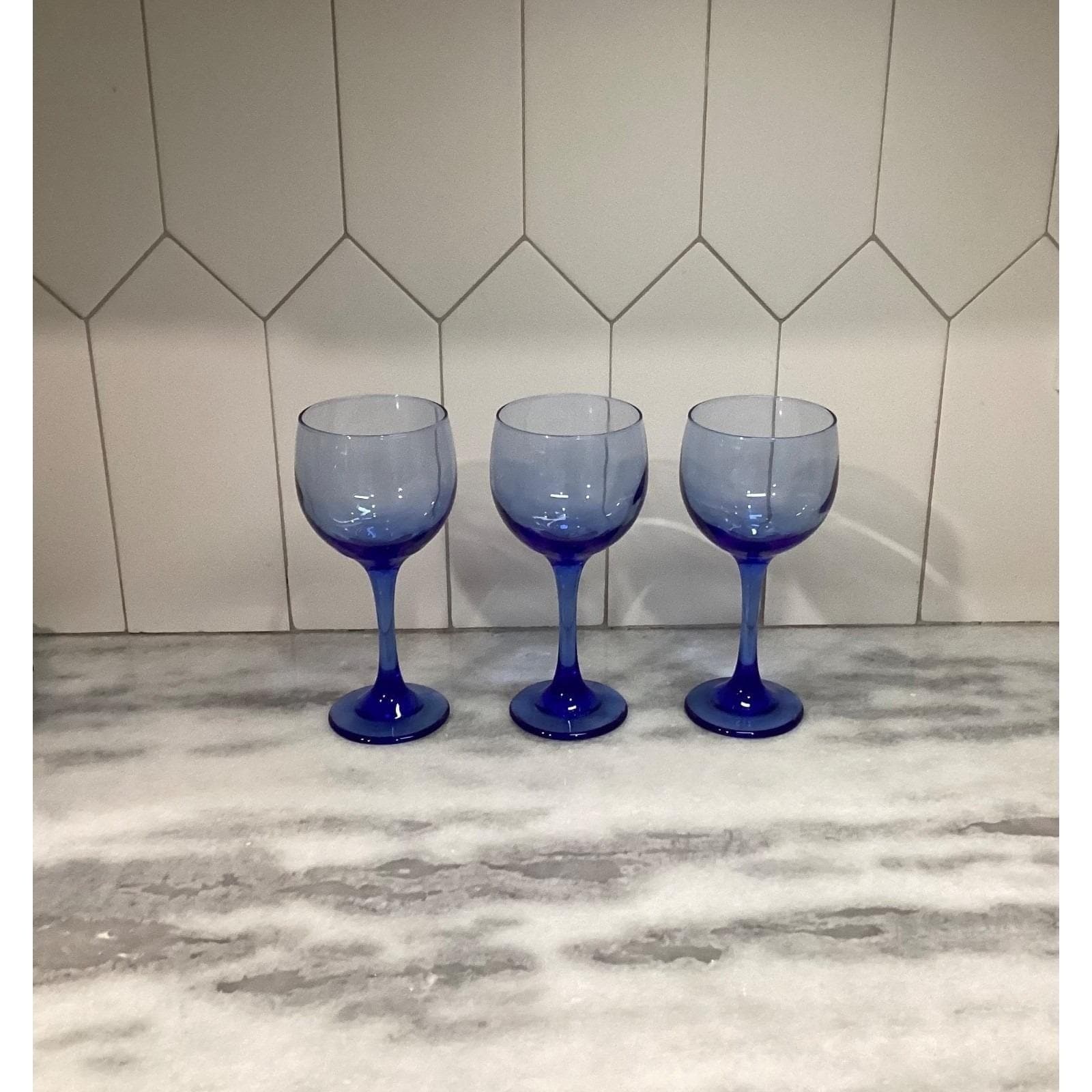Libbey Premiere Cobalt Blue Wine Glasses, Set of 3, Vintage Stemware, Drinkware - Thumbnail 5