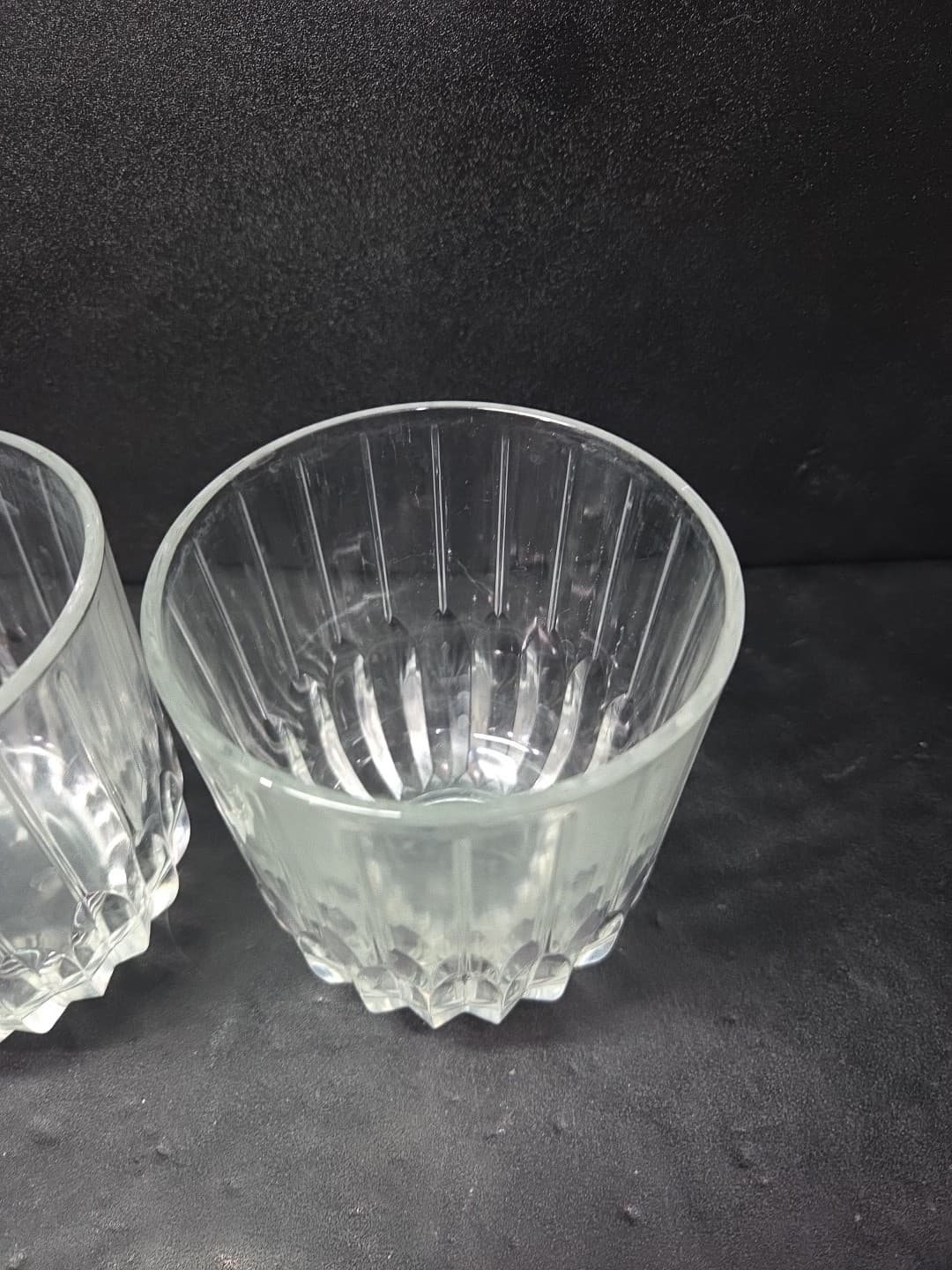 Cristal d'Arques Durand Boulevard Pattern Double Old Fashion Glasses 4" Set Of 2 - Thumbnail 5