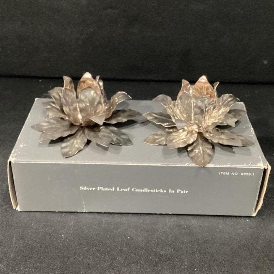 Vintage Candle Stick Holders Silver Plated Leaf Flower Set - Thumbnail 5
