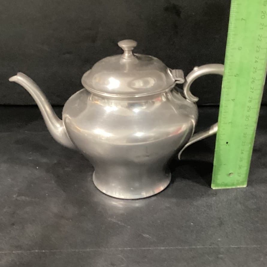 Brewster Pewter 4503 Tea Pot, Creamer And Sugar Bowl Vintage - Thumbnail 3
