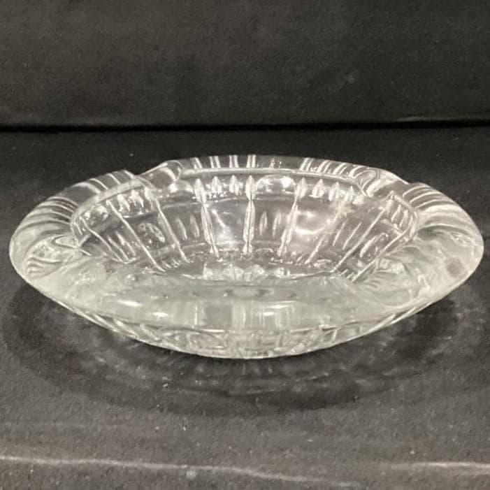 Beautiful Vintage 6" sunburst Round Clear Cut Crystal Glass Ashtray Heavy - Thumbnail 8