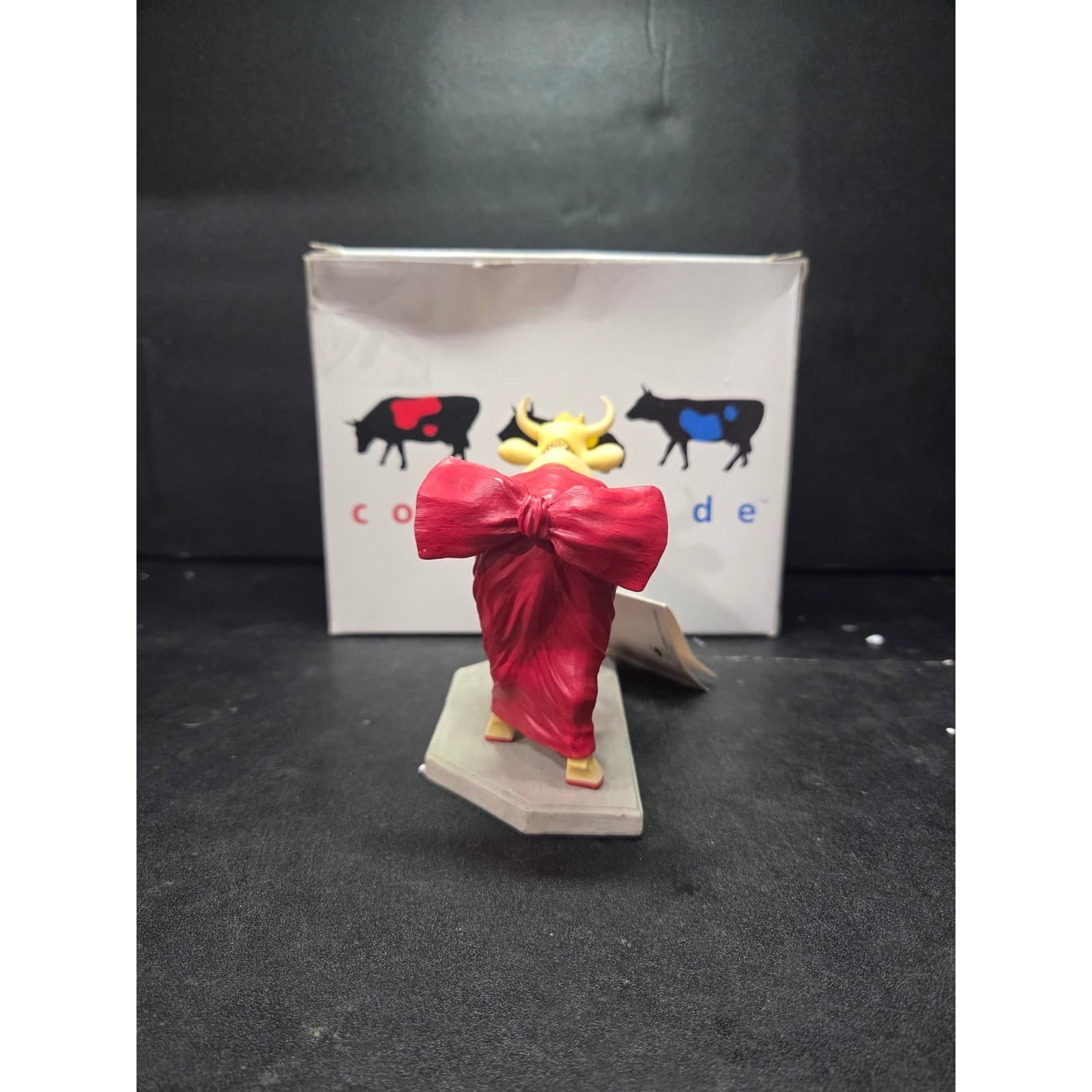 Cow Parade Diamonds Are A Cow's Best Friend Figurine, Westland Giftware, #9122 - Thumbnail 5