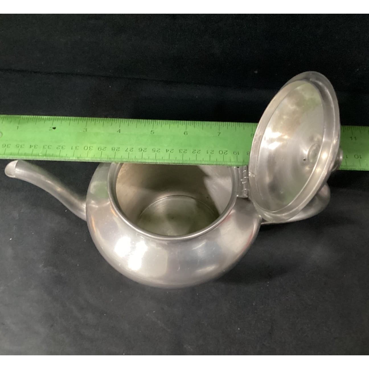 Brewster Pewter 4503 Tea Pot, Creamer And Sugar Bowl Vintage - Thumbnail 4