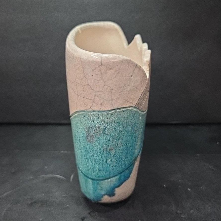 Mountain Art Southwest Style Vase, Signed Pottery, Centerpiece, White Gray Blue - Thumbnail 5