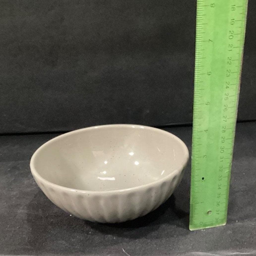 West Elm Gray Speckled Cereal Bowls, Set Of 2, Minimalist Stoneware Dinnerware - Thumbnail 6