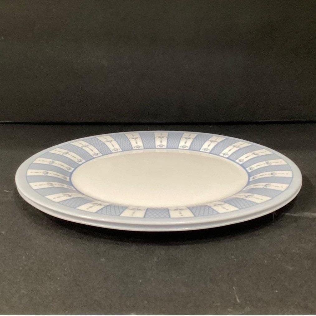 Martha Stewart Everyday Garden Trellis Dinner Plates, Set of 2, White Stoneware - Thumbnail 7