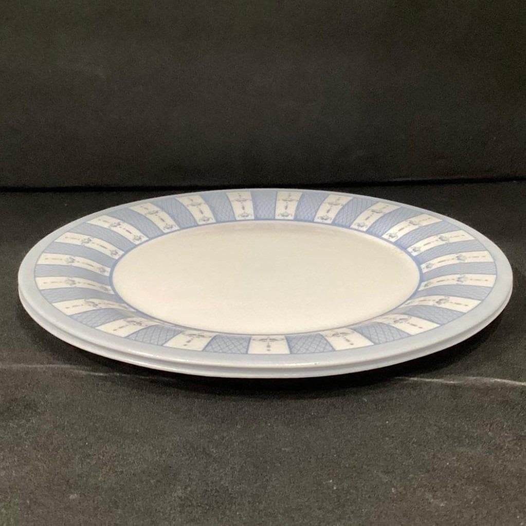 Martha Stewart Everyday Garden Trellis Dinner Plates, Set of 2, White Stoneware - Thumbnail 8