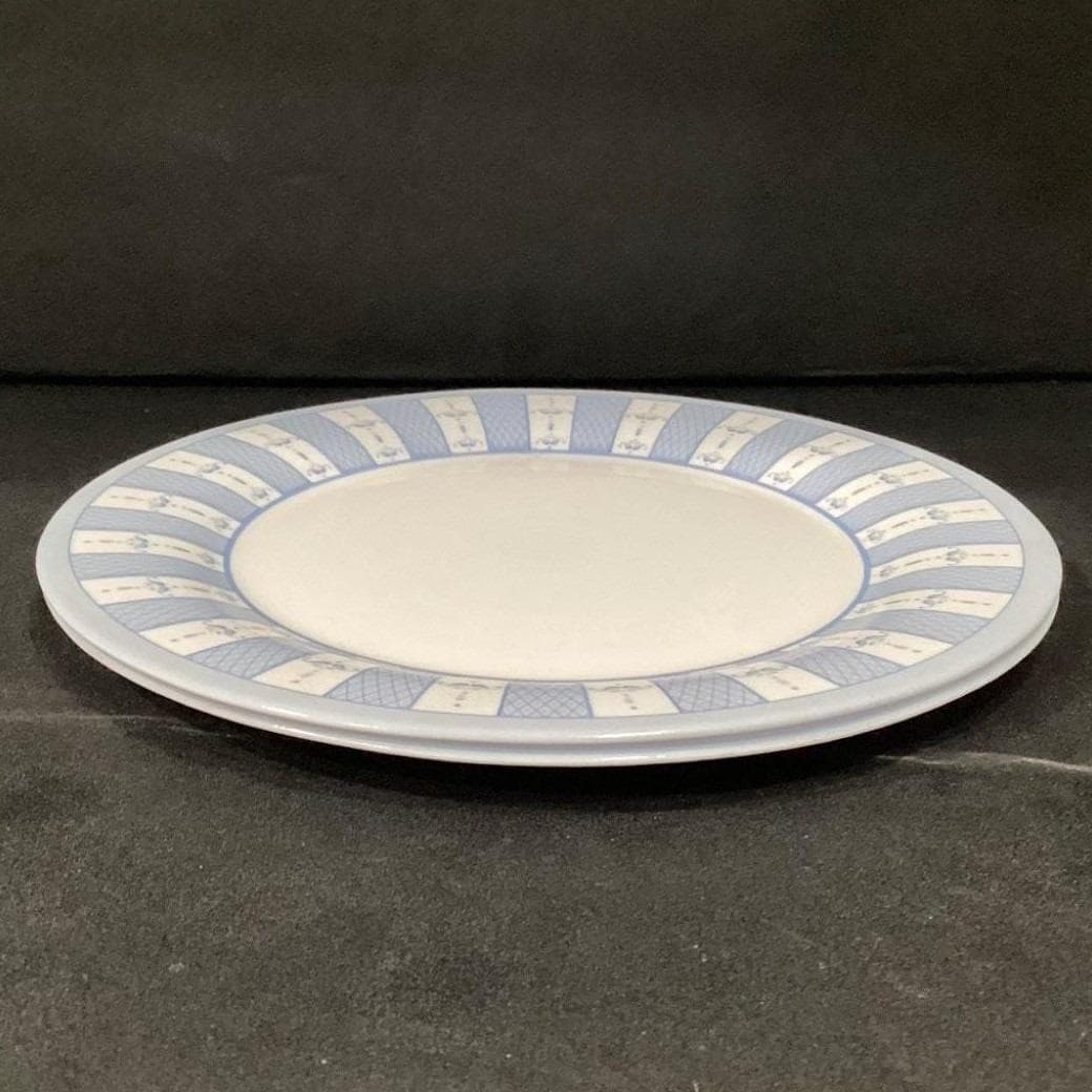 Martha Stewart Everyday Garden Trellis Dinner Plates, Set of 2, White Stoneware - Thumbnail 9