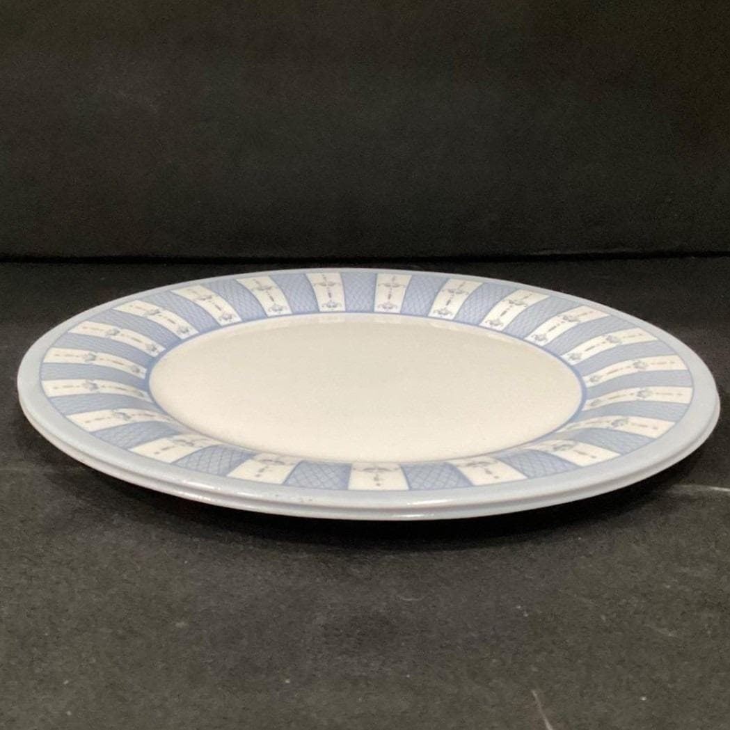 Martha Stewart Everyday Garden Trellis Dinner Plates, Set of 2, White Stoneware - Thumbnail 10