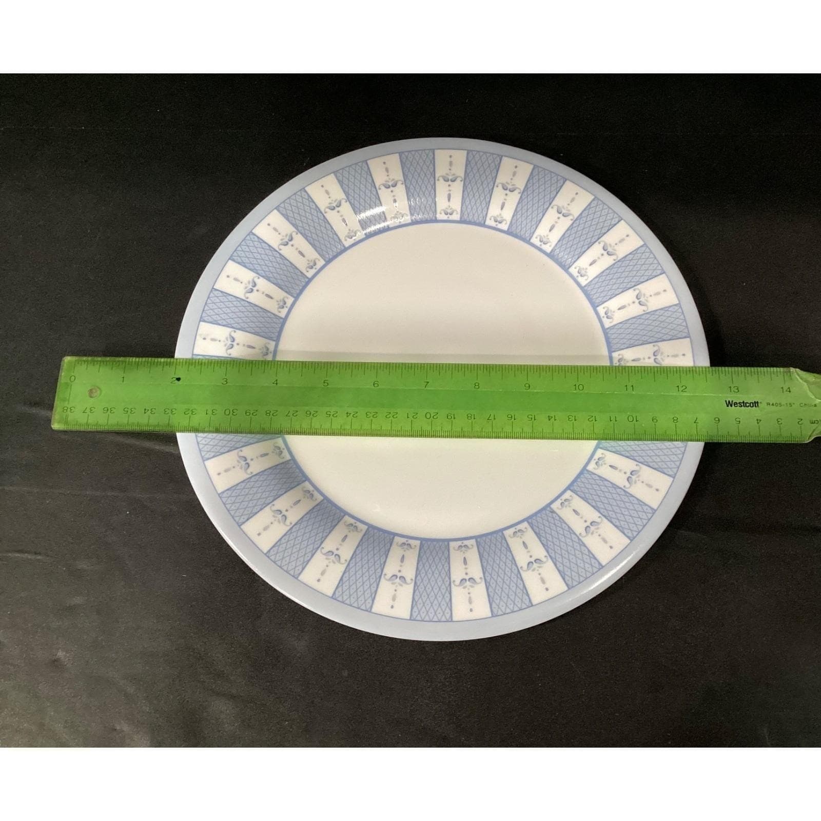 Martha Stewart Everyday Garden Trellis Dinner Plates, Set of 2, White Stoneware - Thumbnail 2