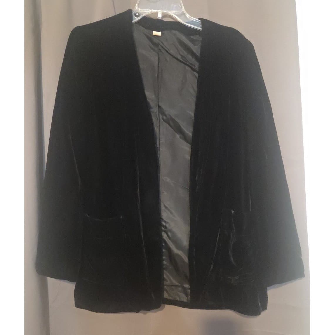 Black Velvet Open Front Blazer Jacket, Vintage Collarless Patch Pockets RN 17400 - Thumbnail 3