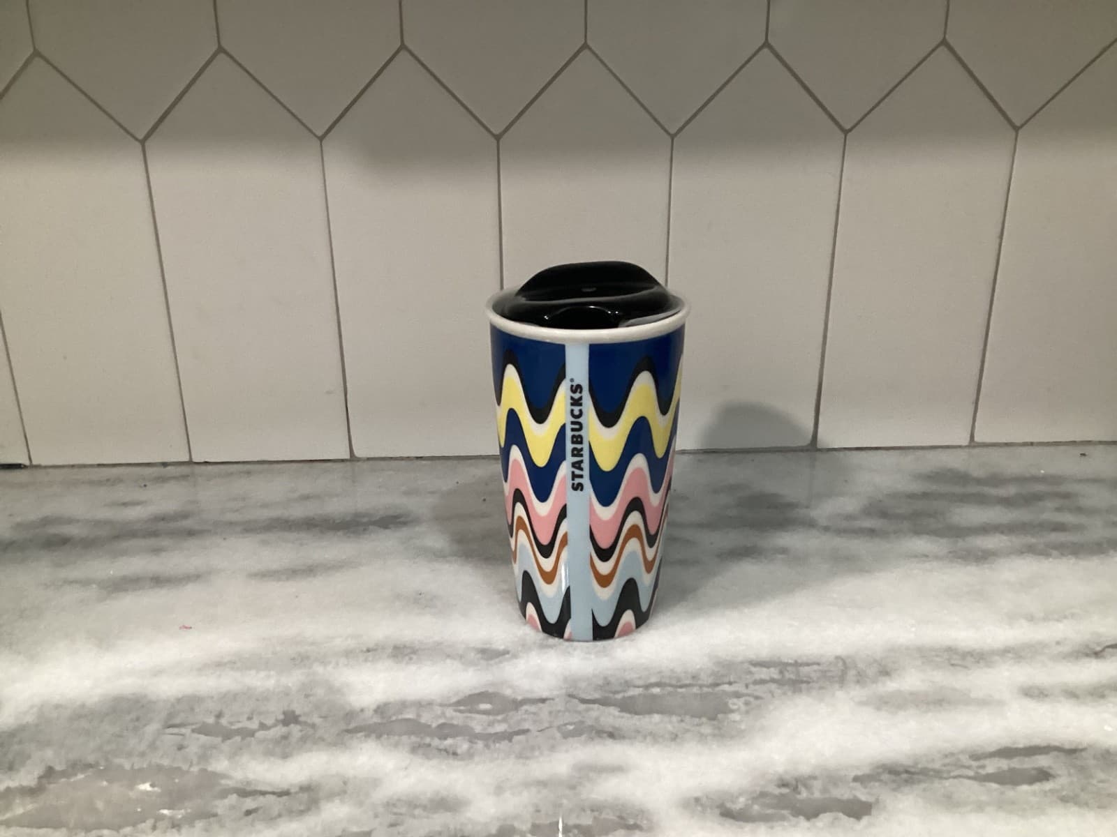 Starbucks 12 oz Ceramic Tumbler Travel Mug With Black Lid Pastel Waves Wavy - Thumbnail 11