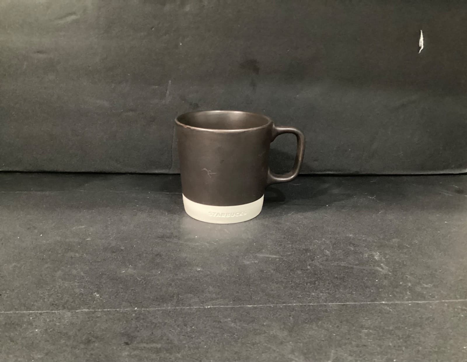 Starbucks Matte Black & White Stoneware Mugs 14oz - 2018 Release - Thumbnail 7