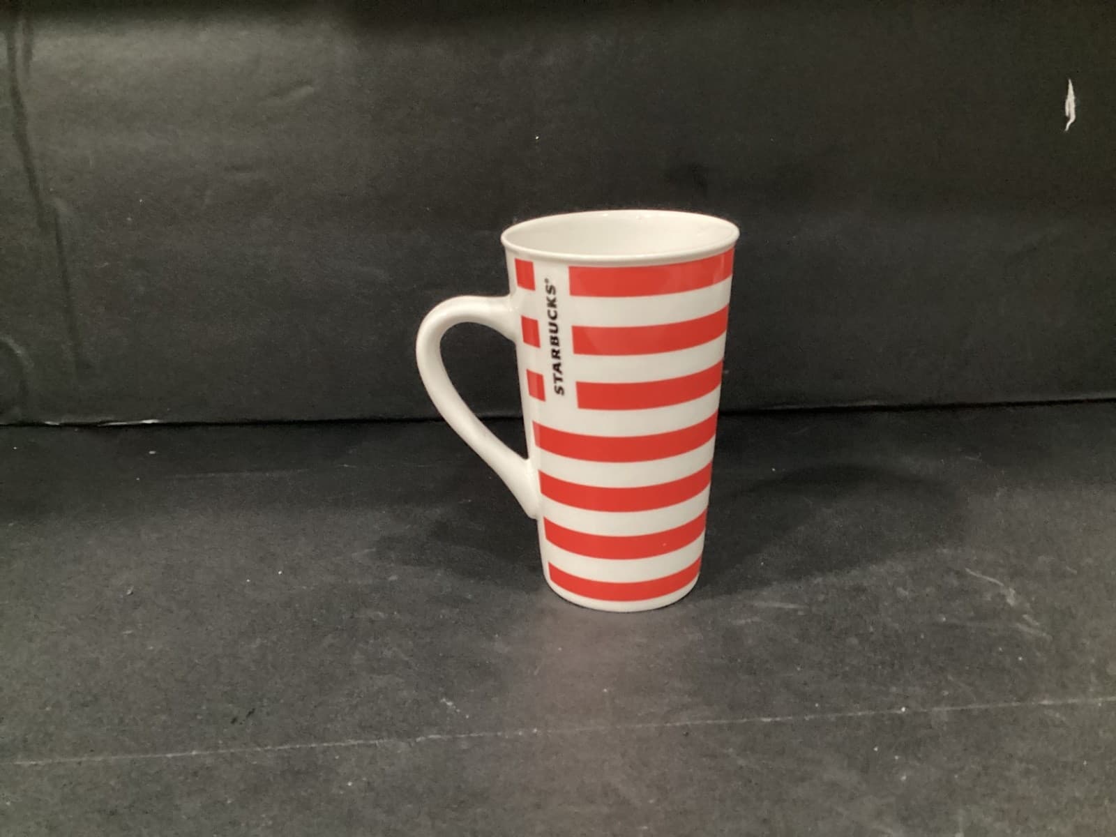 Starbucks Red White Striped 16oz Coffee Tall Mug Heart Love 2017 Hot Chocolate - Thumbnail 9