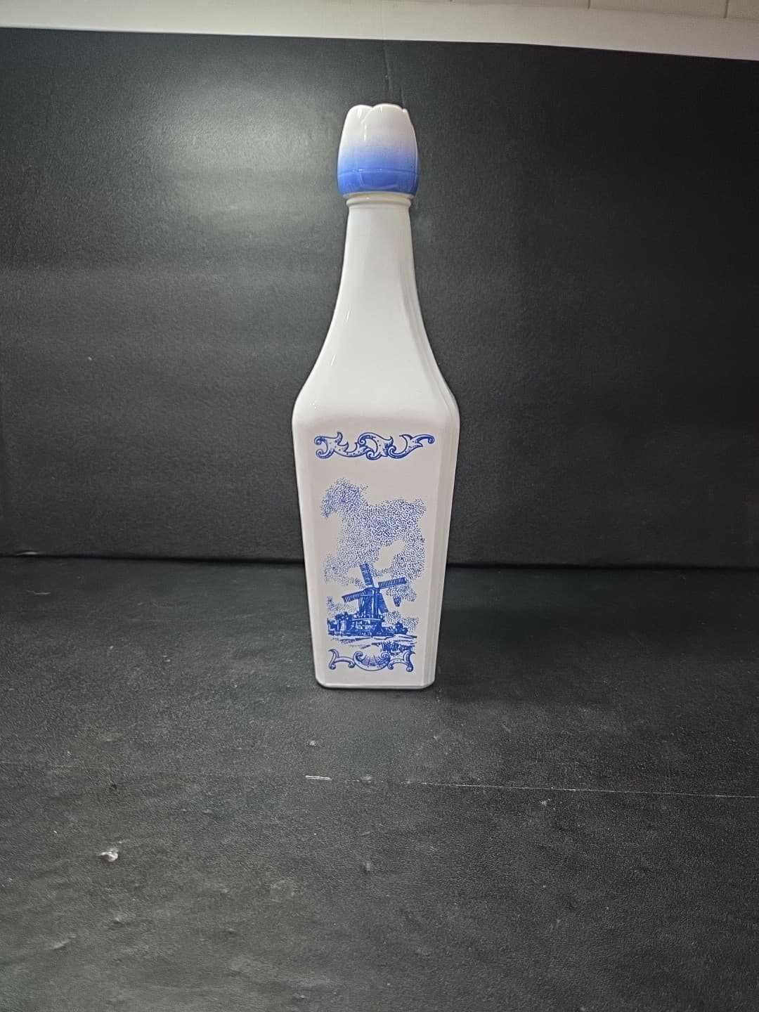 Vandermint Liquor Bottle Decanter, Blue White Windmill Glass, D-126 5886, 11.5"