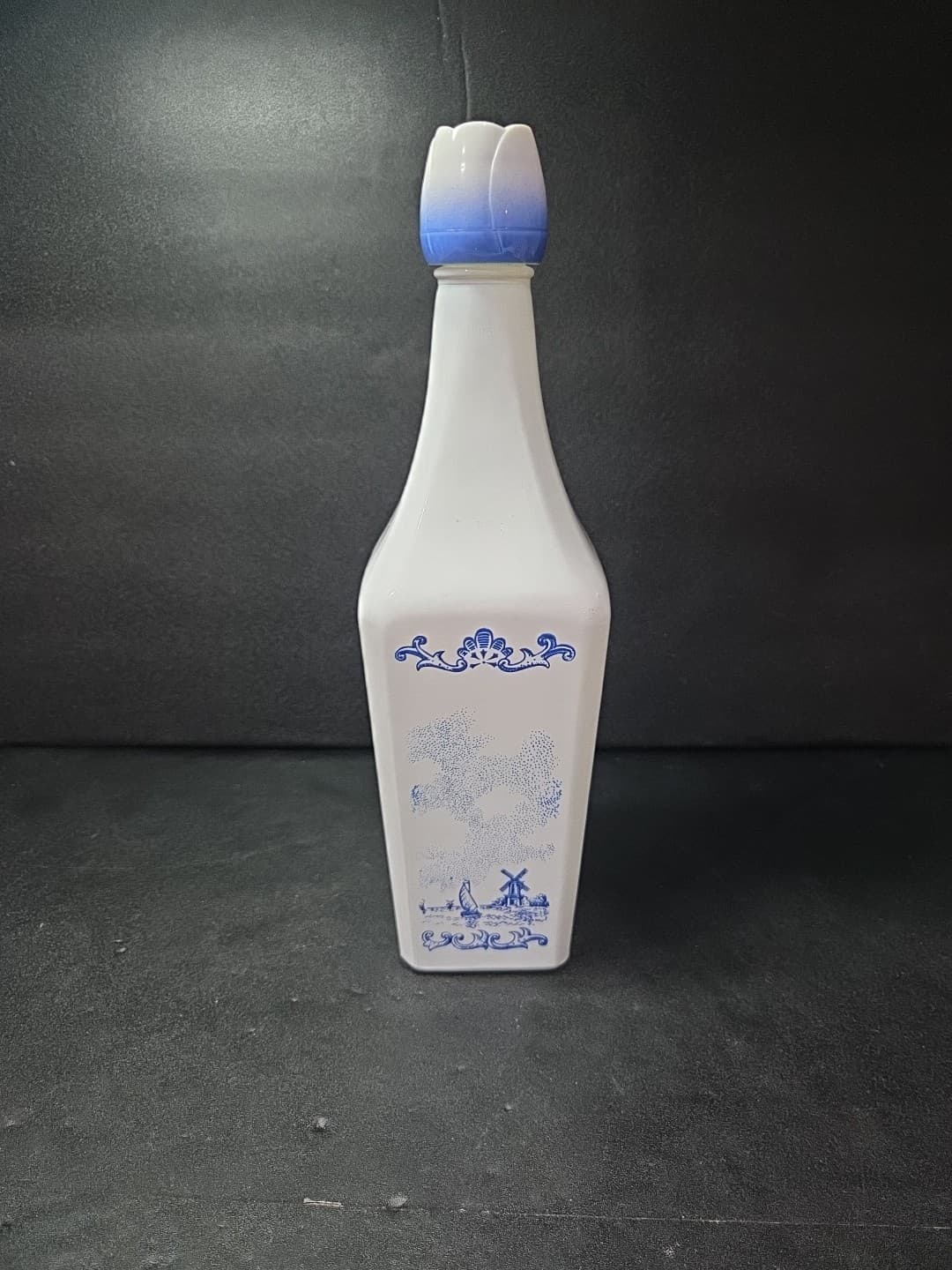 Vandermint Liquor Bottle Decanter, Blue White Windmill Glass, D-126 5886, 11.5" - Thumbnail 4
