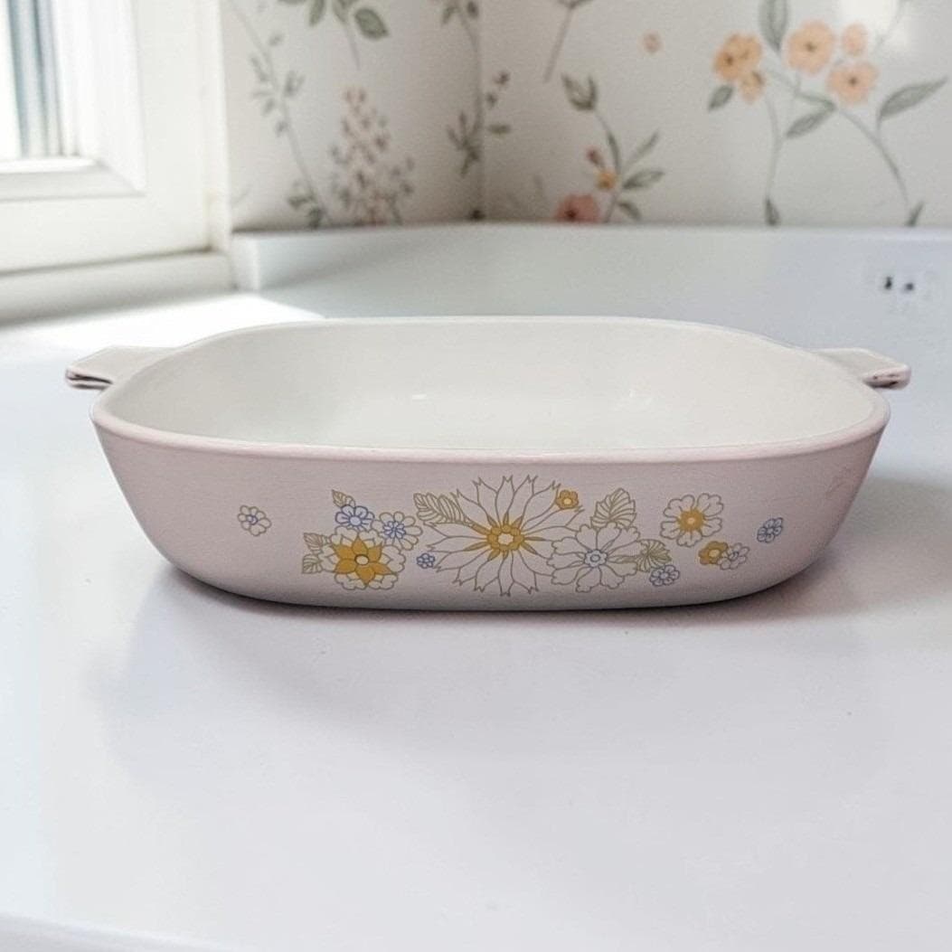 Corning Ware Floral Bouquet Daisy Casserole Dish, P-10-B, Replacement Cookware