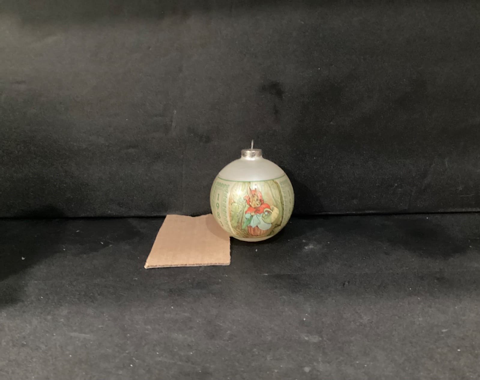 Schmid BEATRIX POTTER 1983 The Tale of Peter Rabbit Glass Ball 4" Ornament - Thumbnail 4