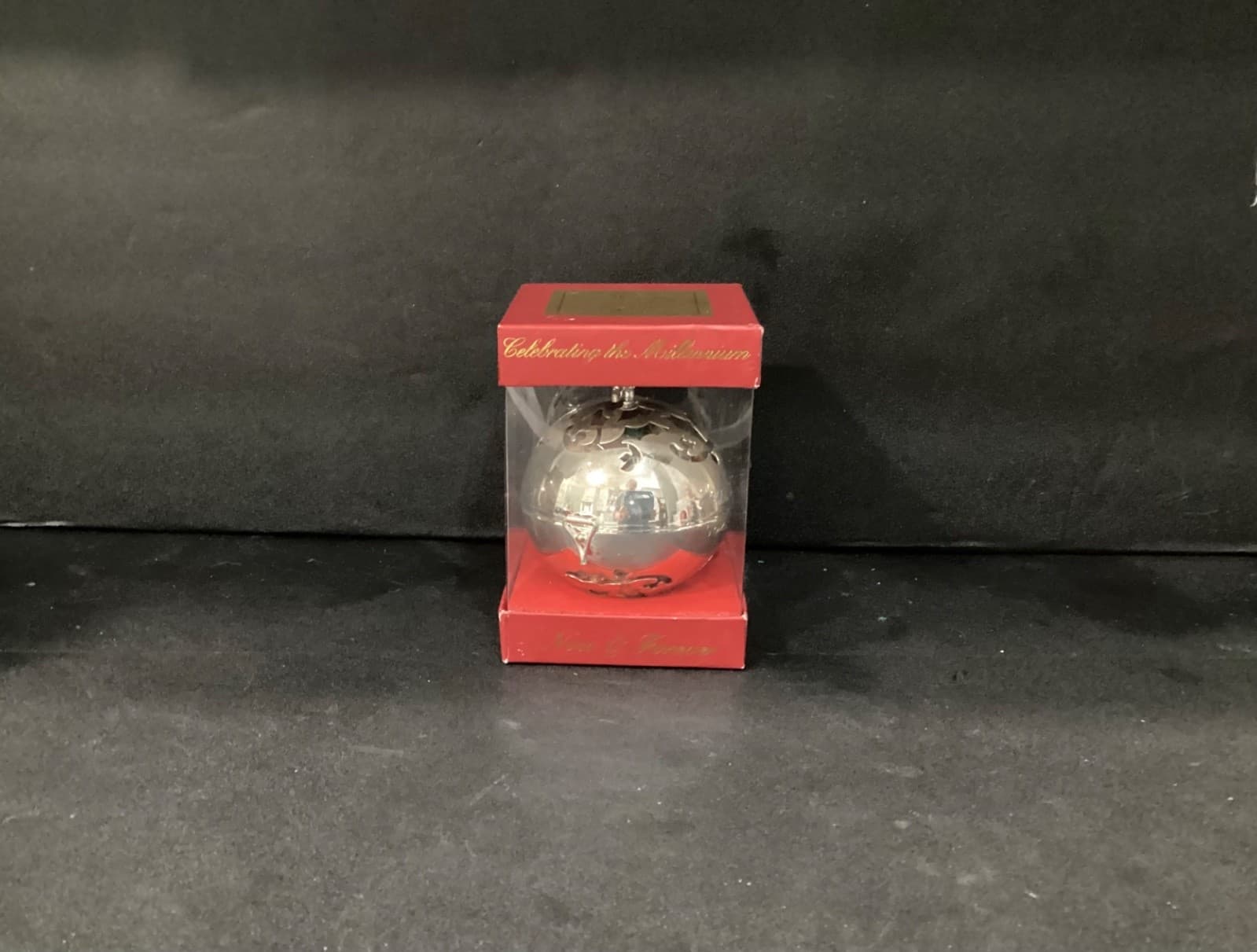 LENOX Now & Forever 2000 Silver Millennium Ball Ornament Potpourri Y2K