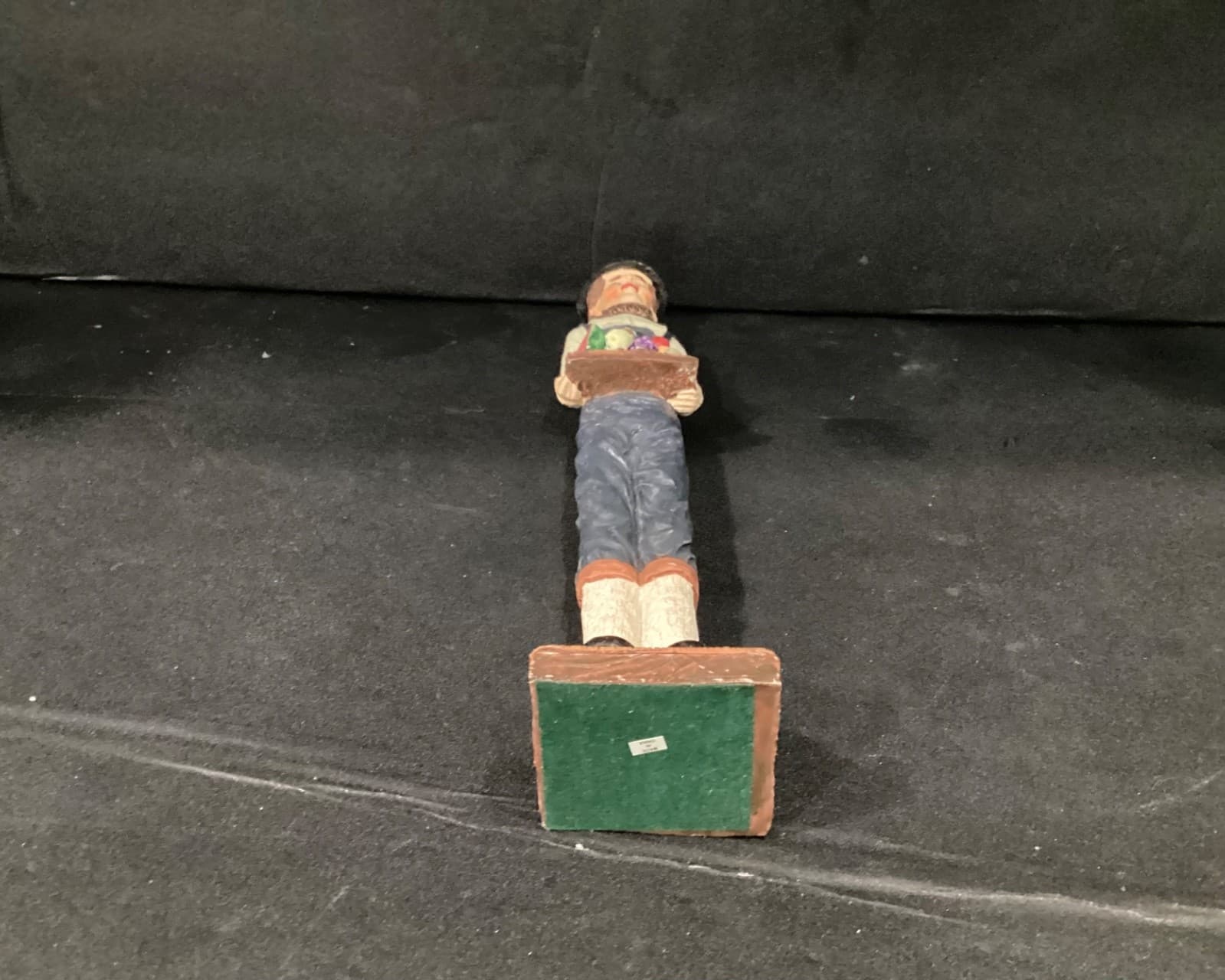 THANKSGIVING Pilgrim Collectible Man W Food Windsor Collection - Thumbnail 3
