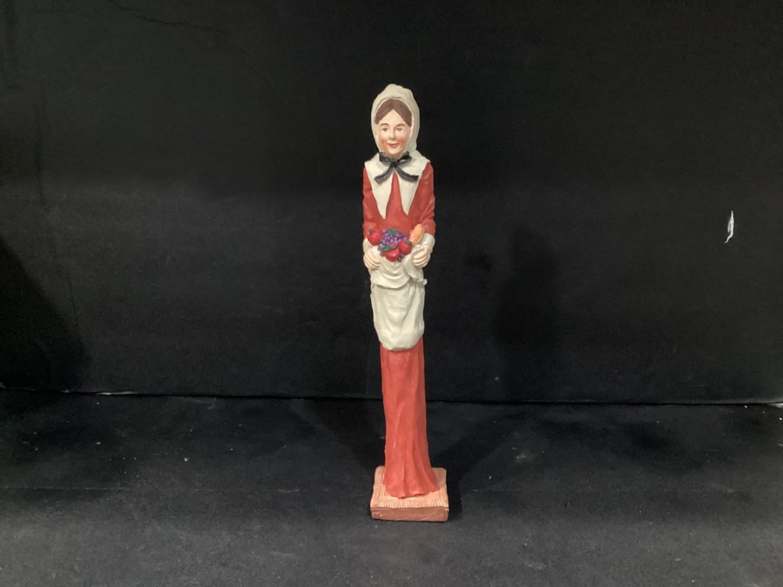 THANKSGIVING Pilgrim Collectible Woman Dress Windsor Collection - Thumbnail 2