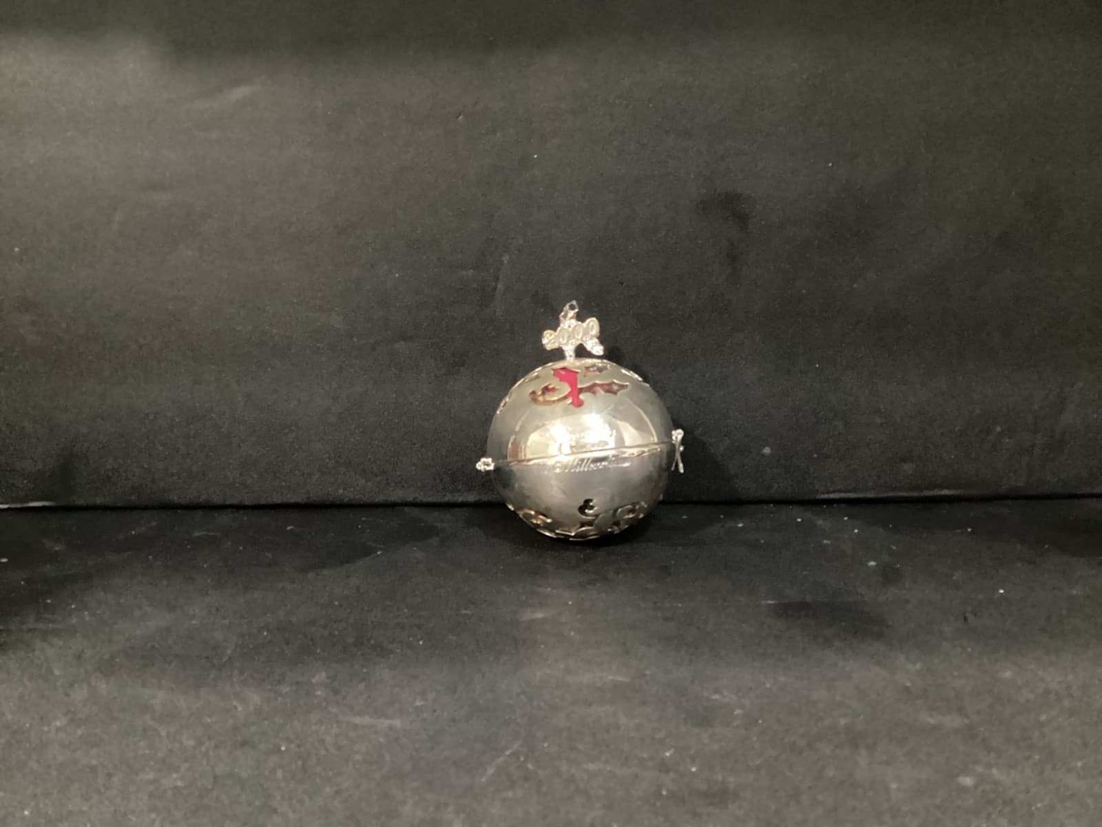 LENOX Now & Forever 2000 Silver Millennium Ball Ornament Potpourri Y2K - Thumbnail 3