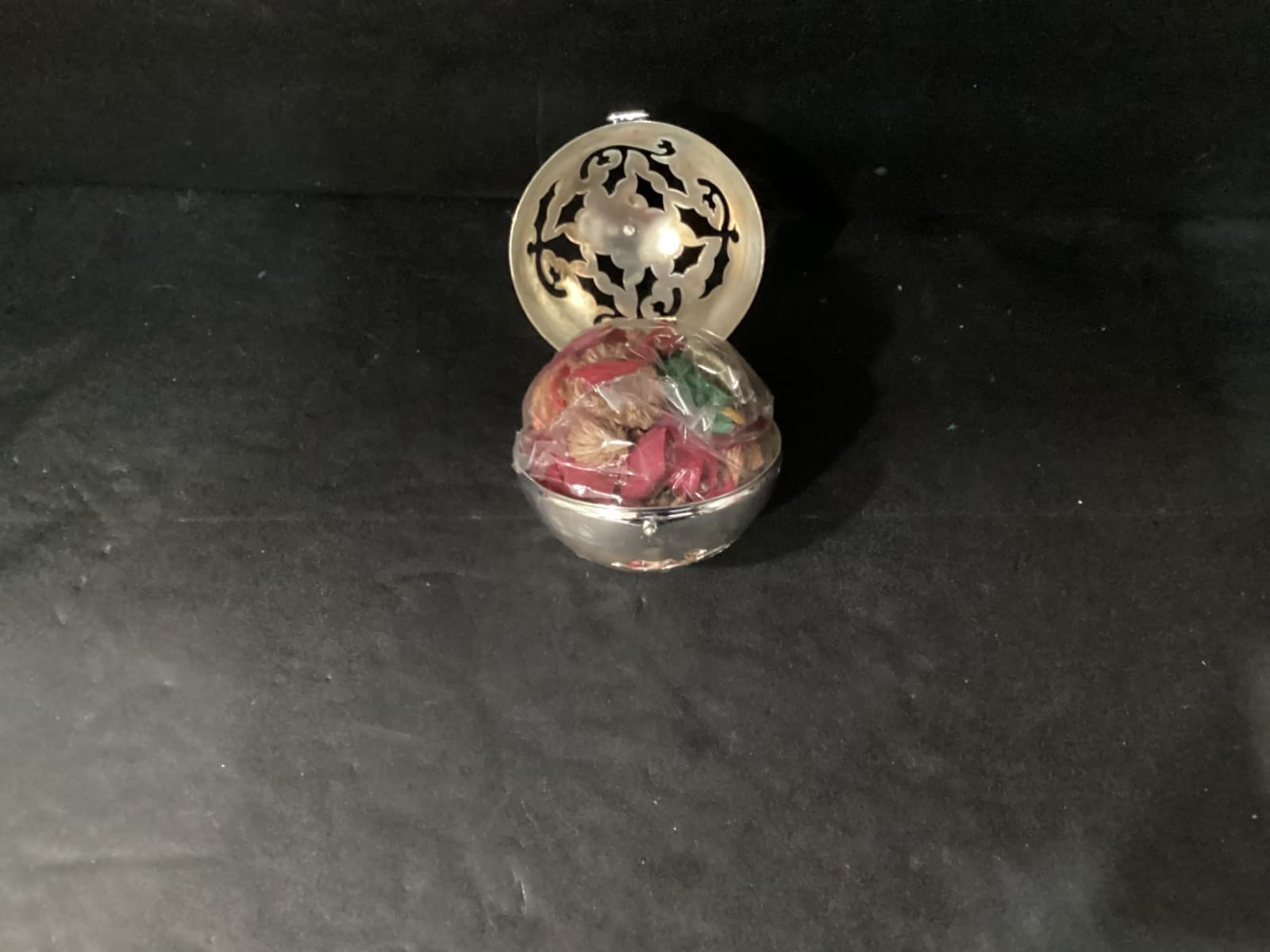 LENOX Now & Forever 2000 Silver Millennium Ball Ornament Potpourri Y2K - Thumbnail 7