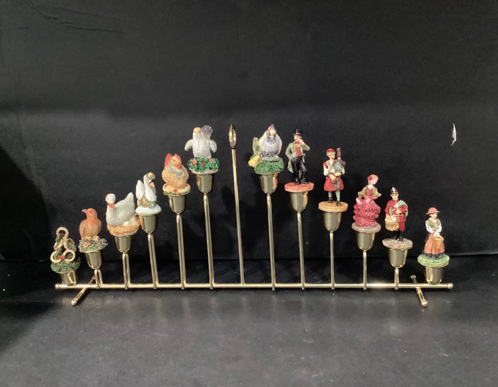 12 Days Of Christmas Centerpiece House Of Lloyd Christmas Around The World 1994*