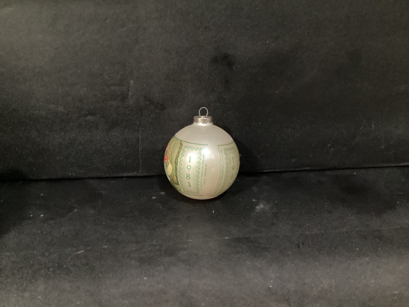 Schmid BEATRIX POTTER 1983 The Tale of Peter Rabbit Glass Ball 4" Ornament - Thumbnail 5