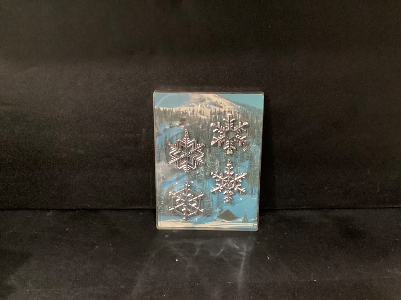 1977 Hallmark Snowflake Collection Set of 4 Ornament Very Rare In Box - Thumbnail 3