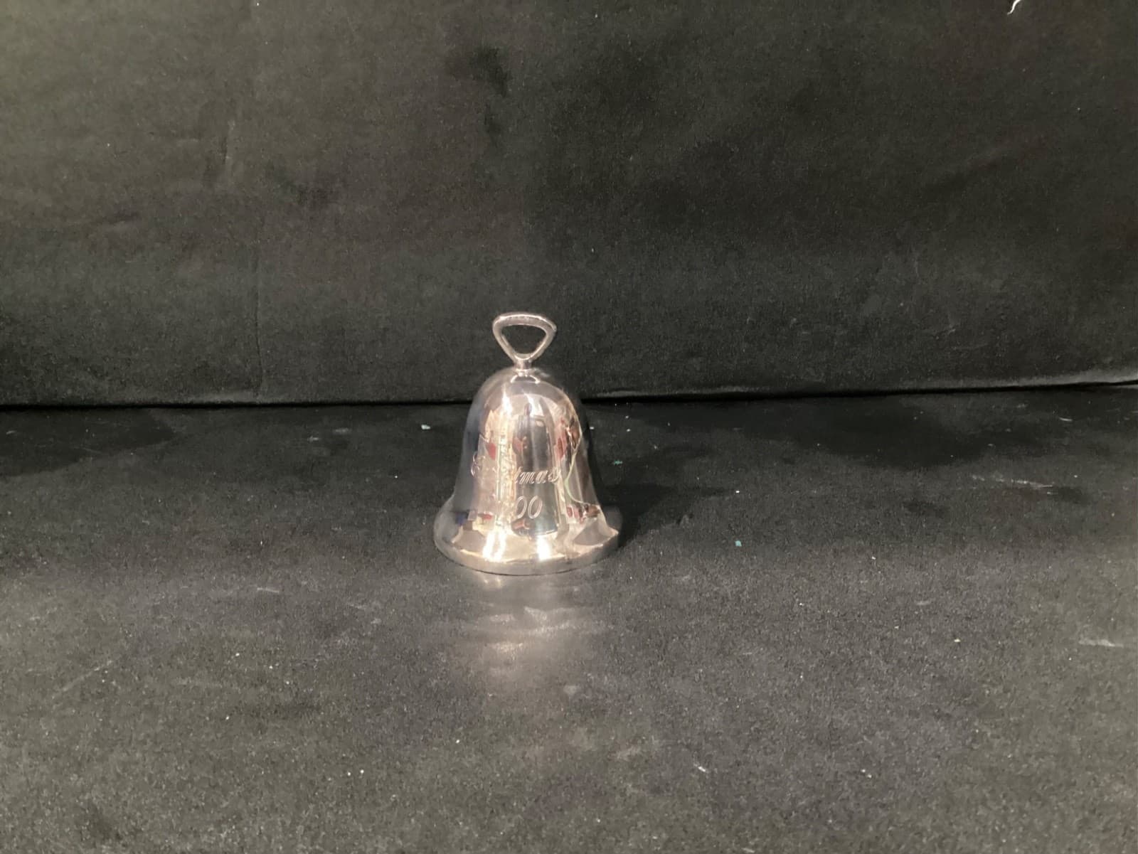 Reed & Barton Annual Silver Plated Bell Ornament 2002 329/3 - Thumbnail 3