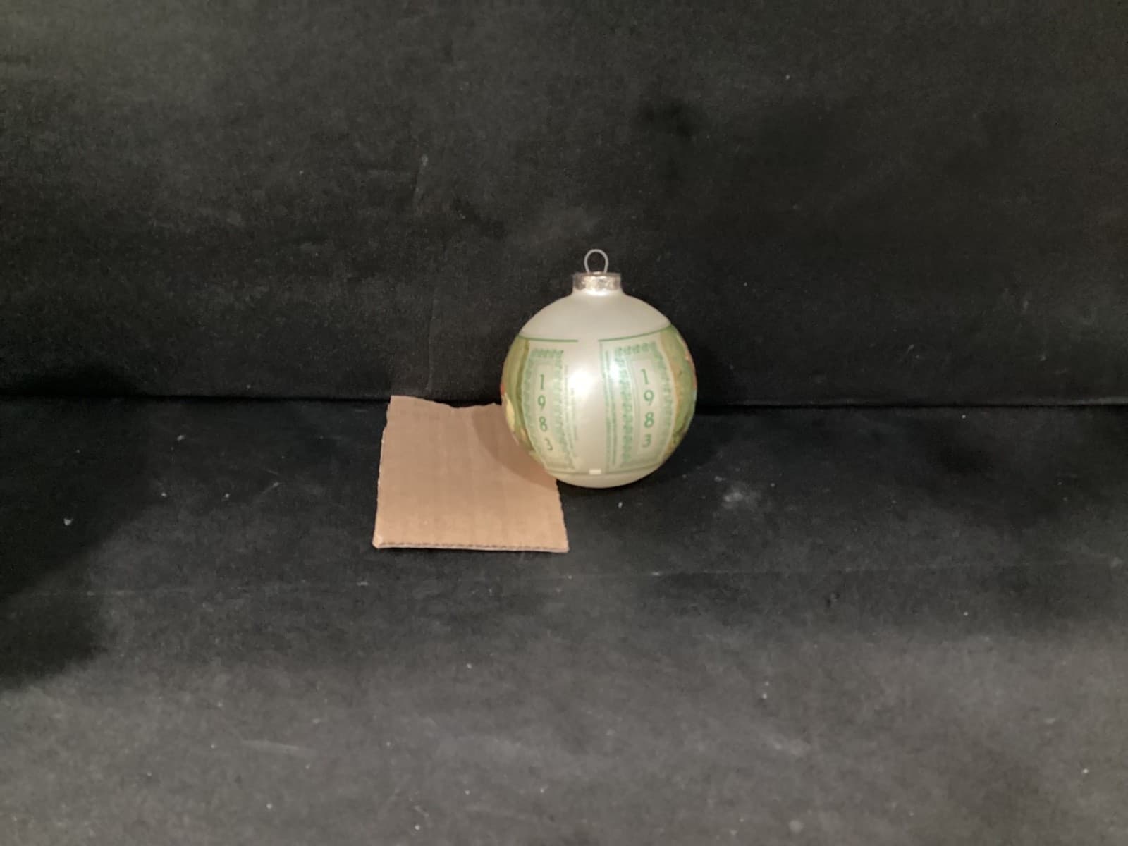 Schmid BEATRIX POTTER 1983 The Tale of Peter Rabbit Glass Ball 4" Ornament - Thumbnail 3