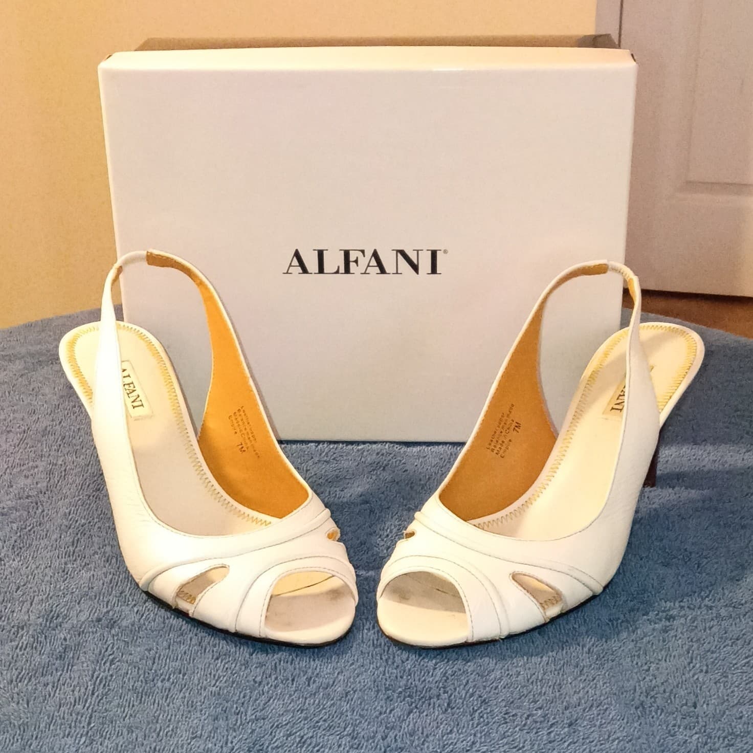 Alfani Bess Cream & Gold Sling-Back Open Toe Wedge Heel Pump Women's Size 6M