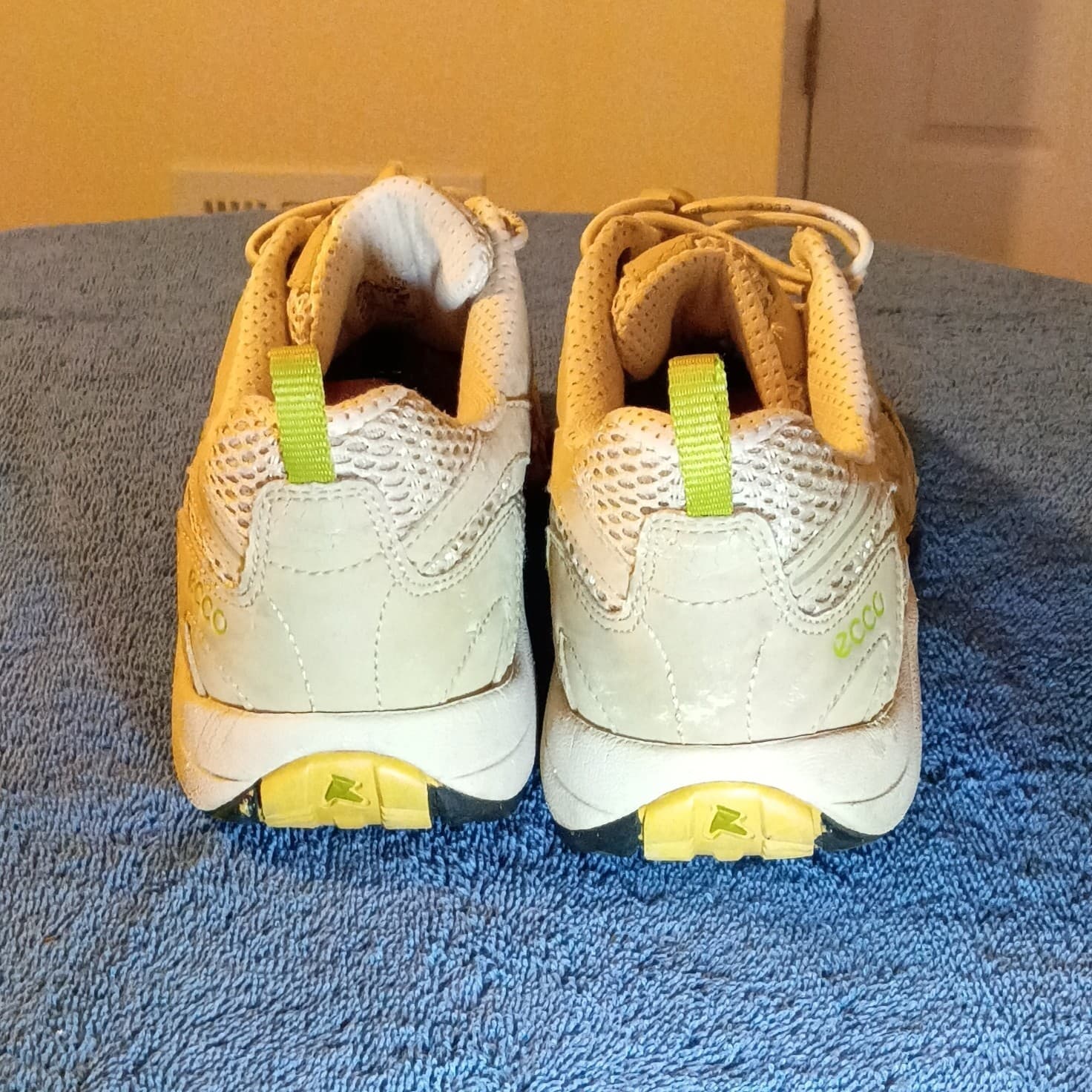 Ecco Women's Hiking Sneaker Size 6 6 1/2 Us Lightweight Pre-owned - Thumbnail 4