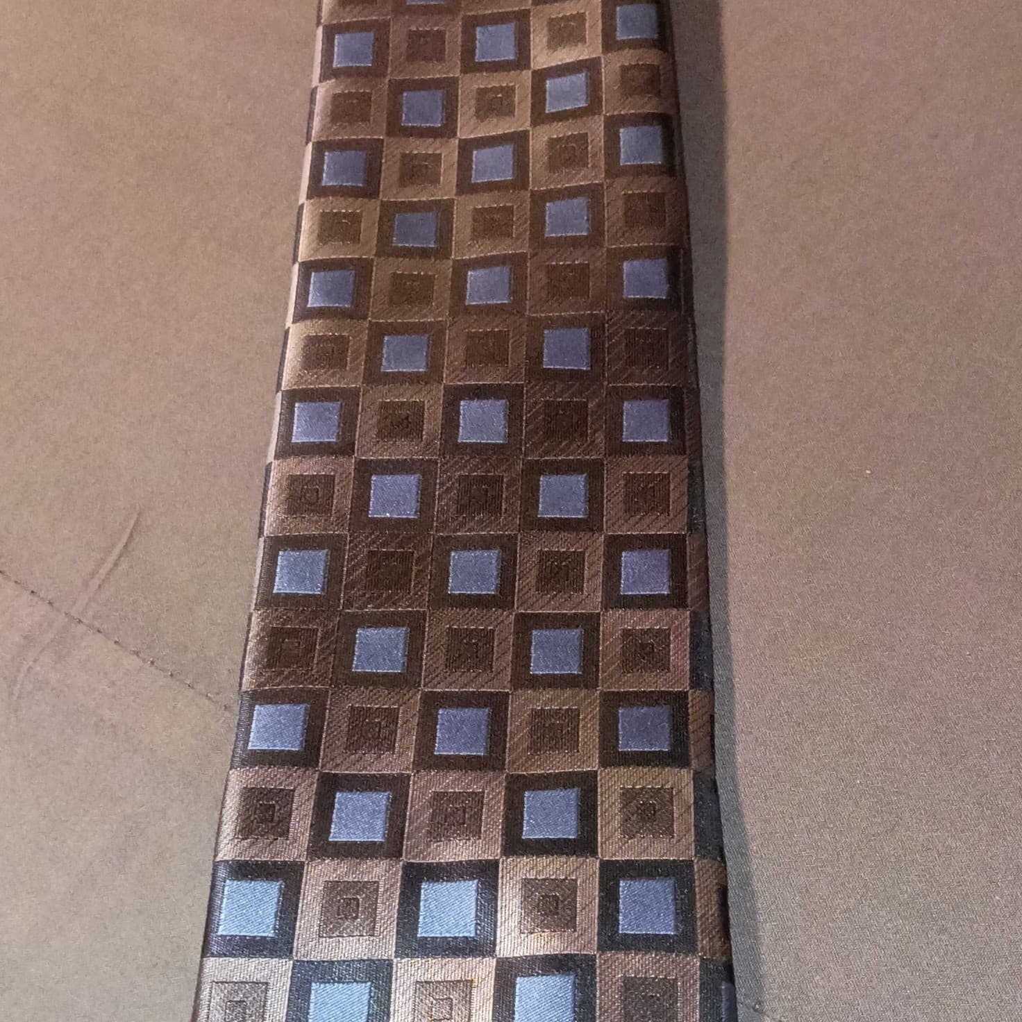 Geoffrey Beene Men’s Silk Tie Brown & Blue Geometric Pattern - Thumbnail 3